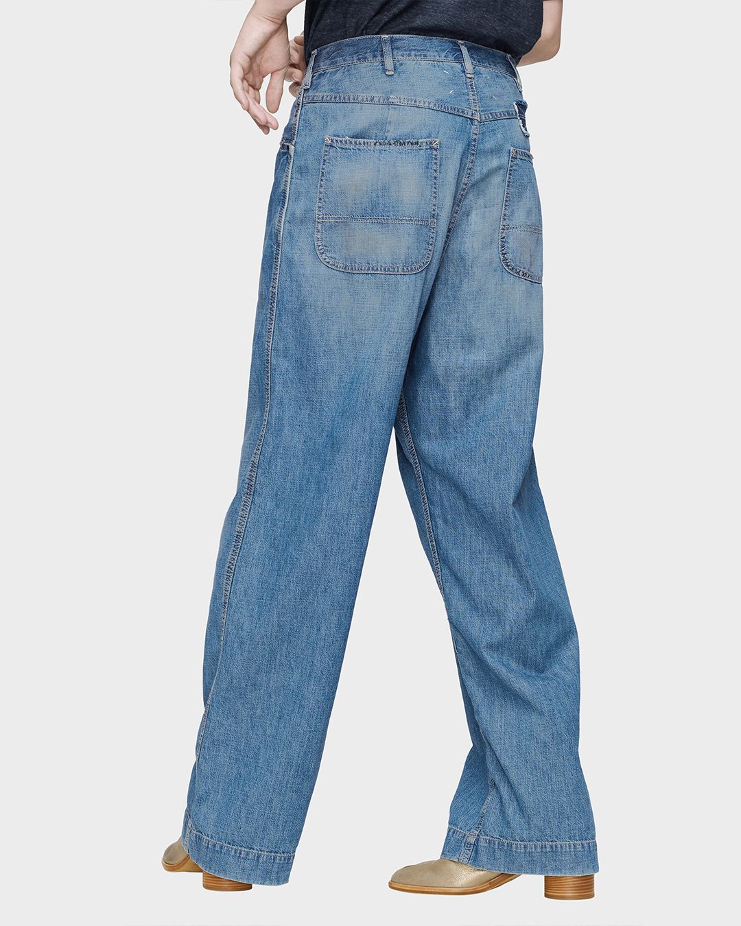 ワイドレッグジーンズ