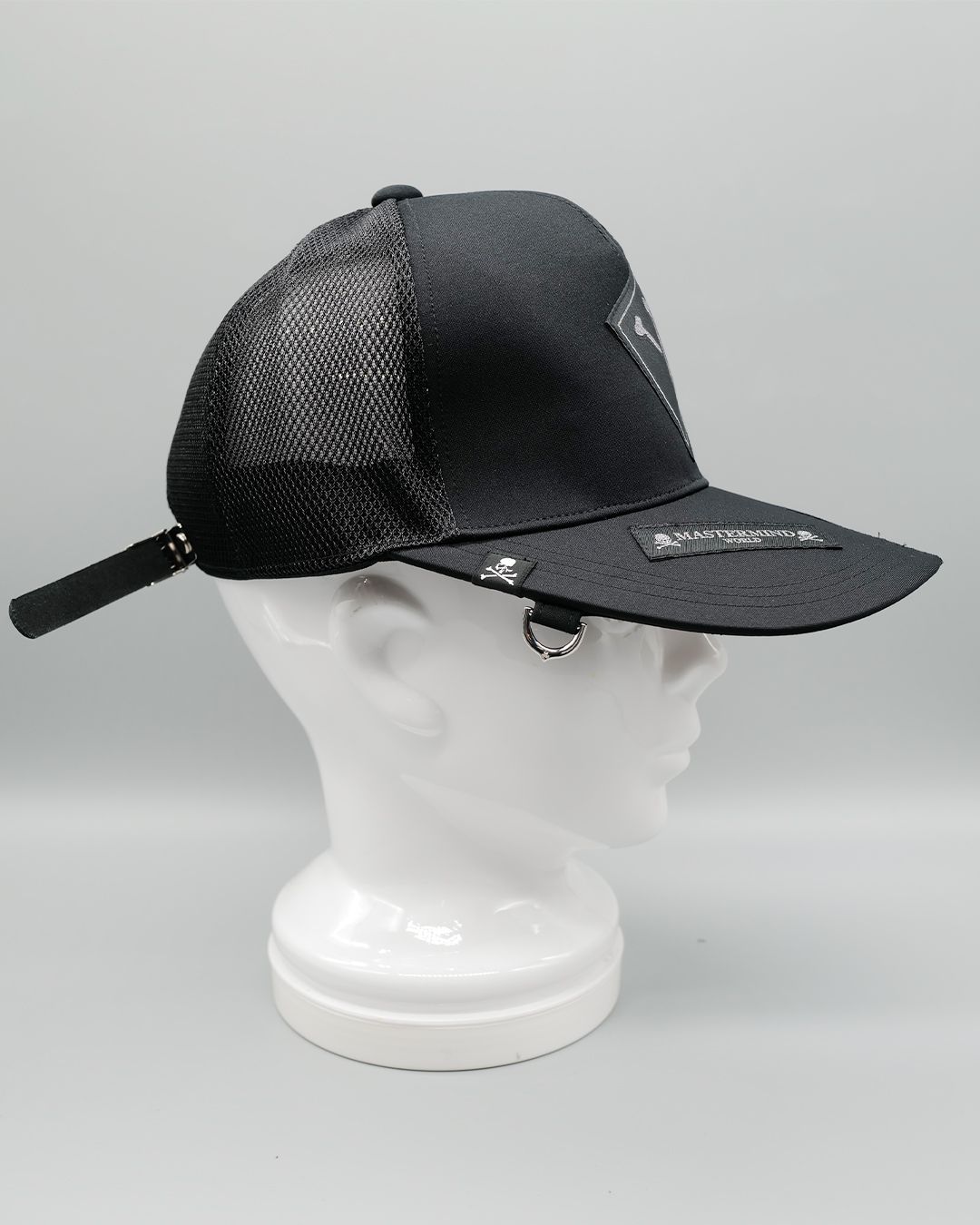 【MASTERMIND WORLD】 TAGGED CAP
