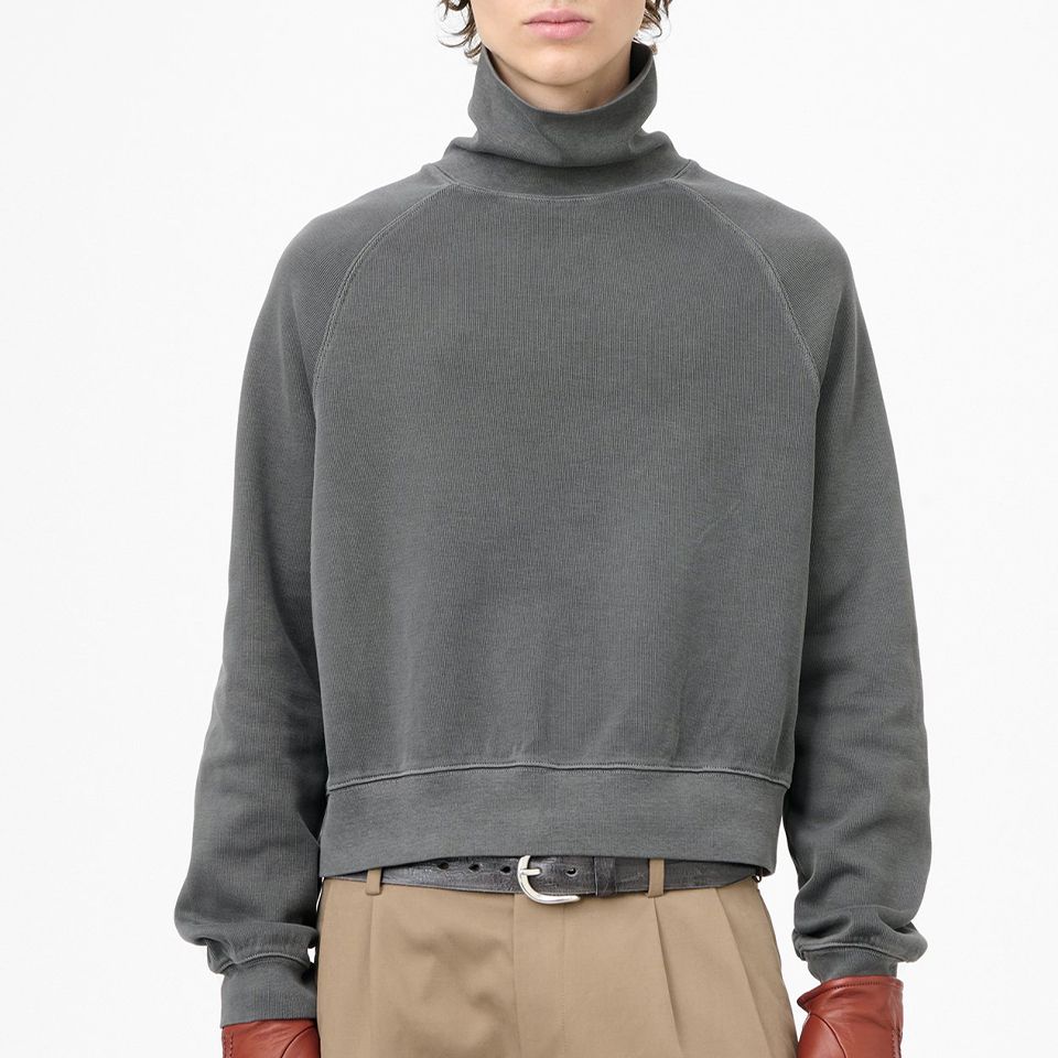 SCHOLAR ROLLNECK	Worn Black Athletic Rib