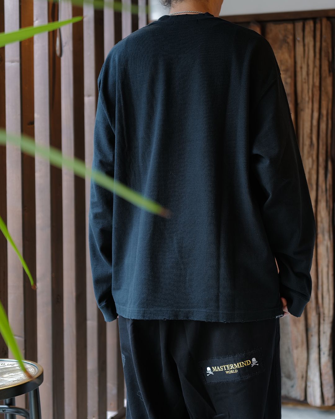 【MASTERMIND WORLD】 VINTAGE ROCK LS TEE  BLACK