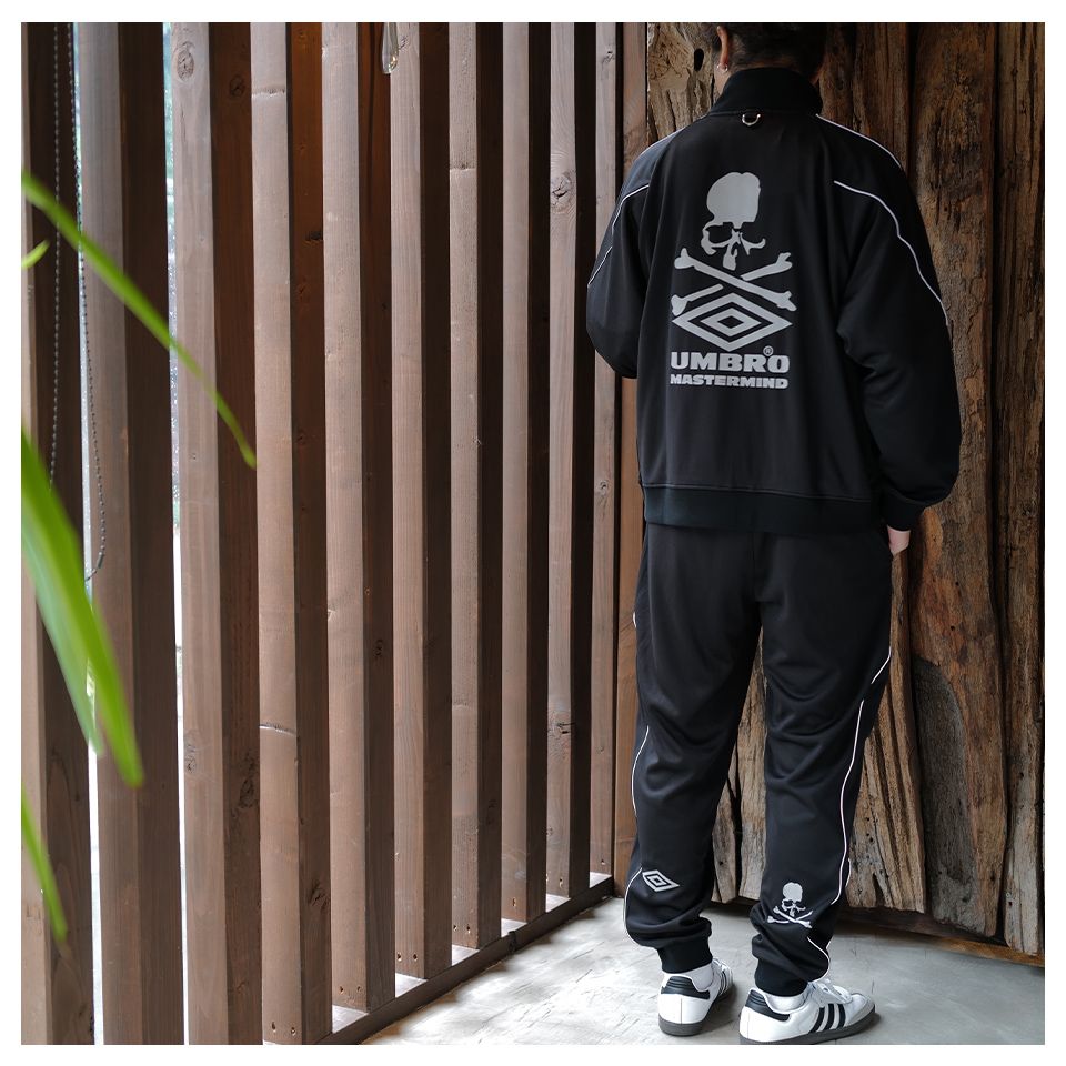 x UMBRO TRACK JACKET