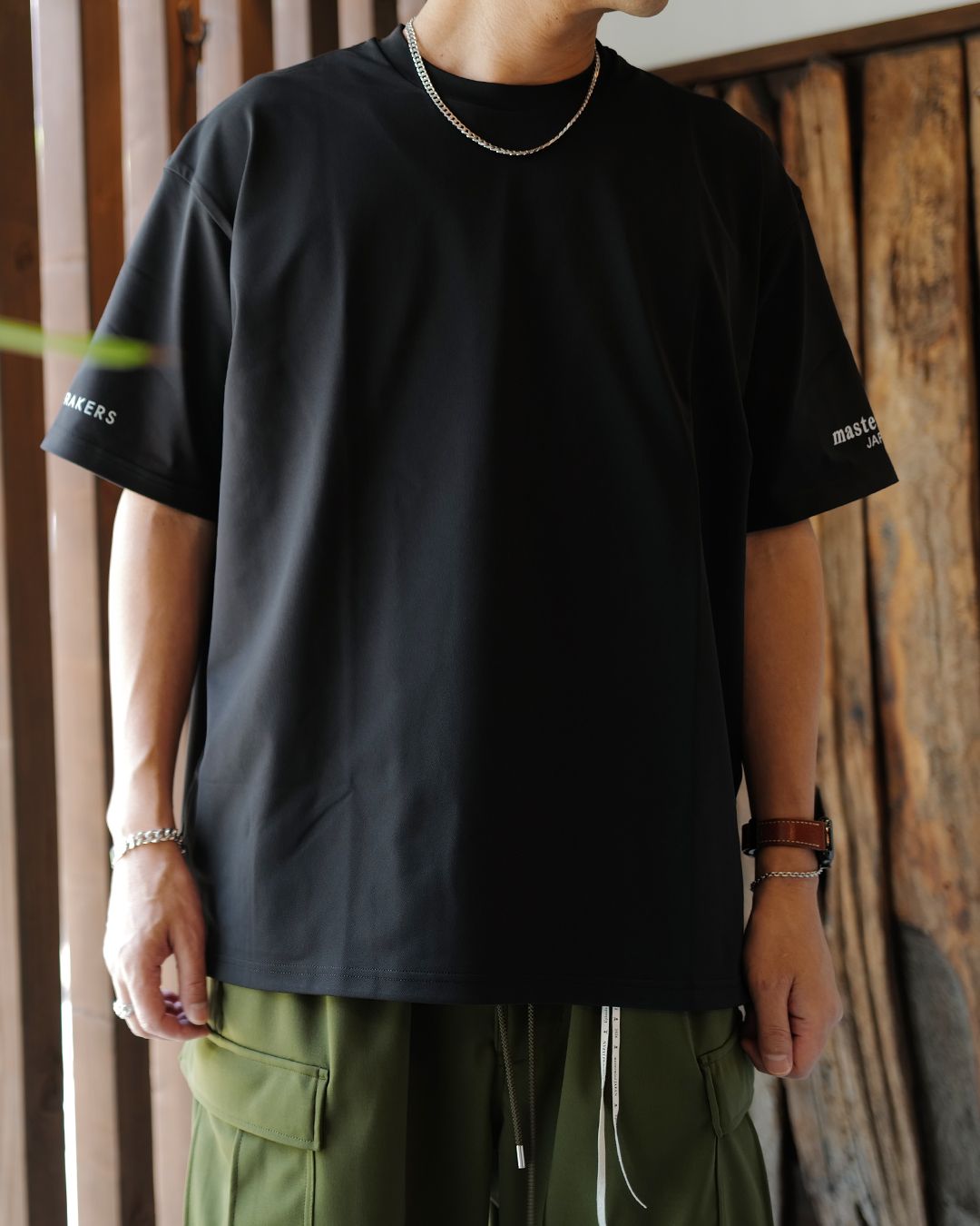 xMOONRAKERS 半袖Tシャツ [REGULAR FIT]