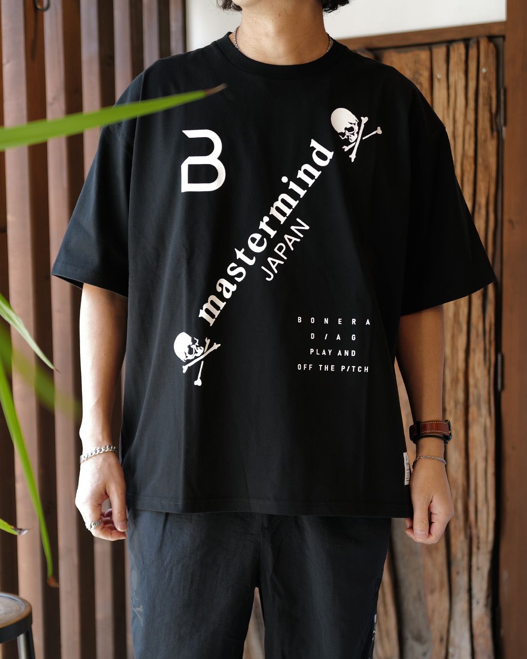 【mastermindJAPAN】 xBONERA  SHORT SLEEVE T-SHIRT BLACK