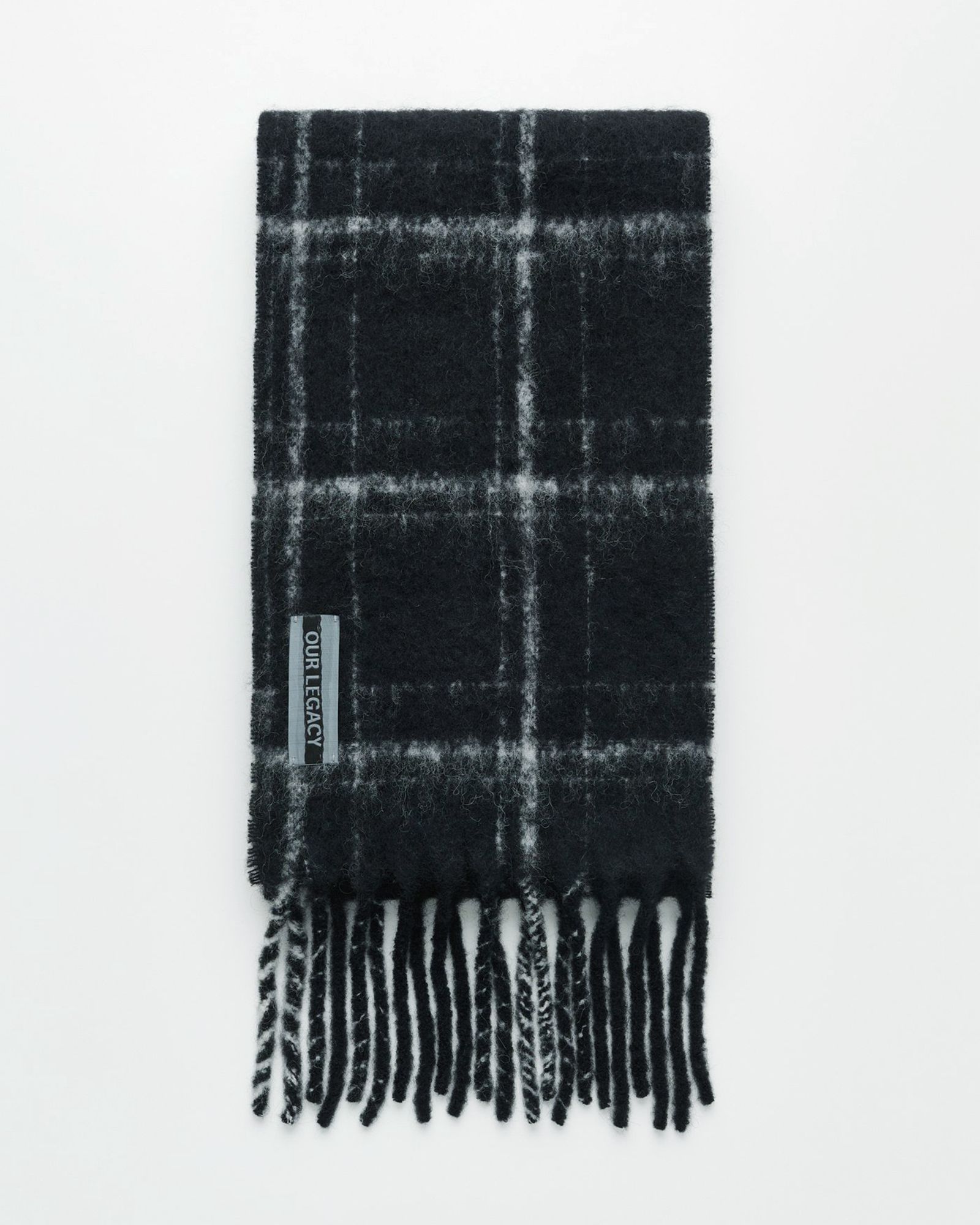ESTATE SCARF  Black Fuzzy Alpaca Check