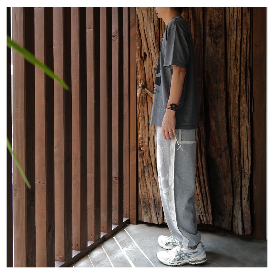 【MASTERMIND WORLD】 CUT-OFF SWEATPANTS  TOP GRAY