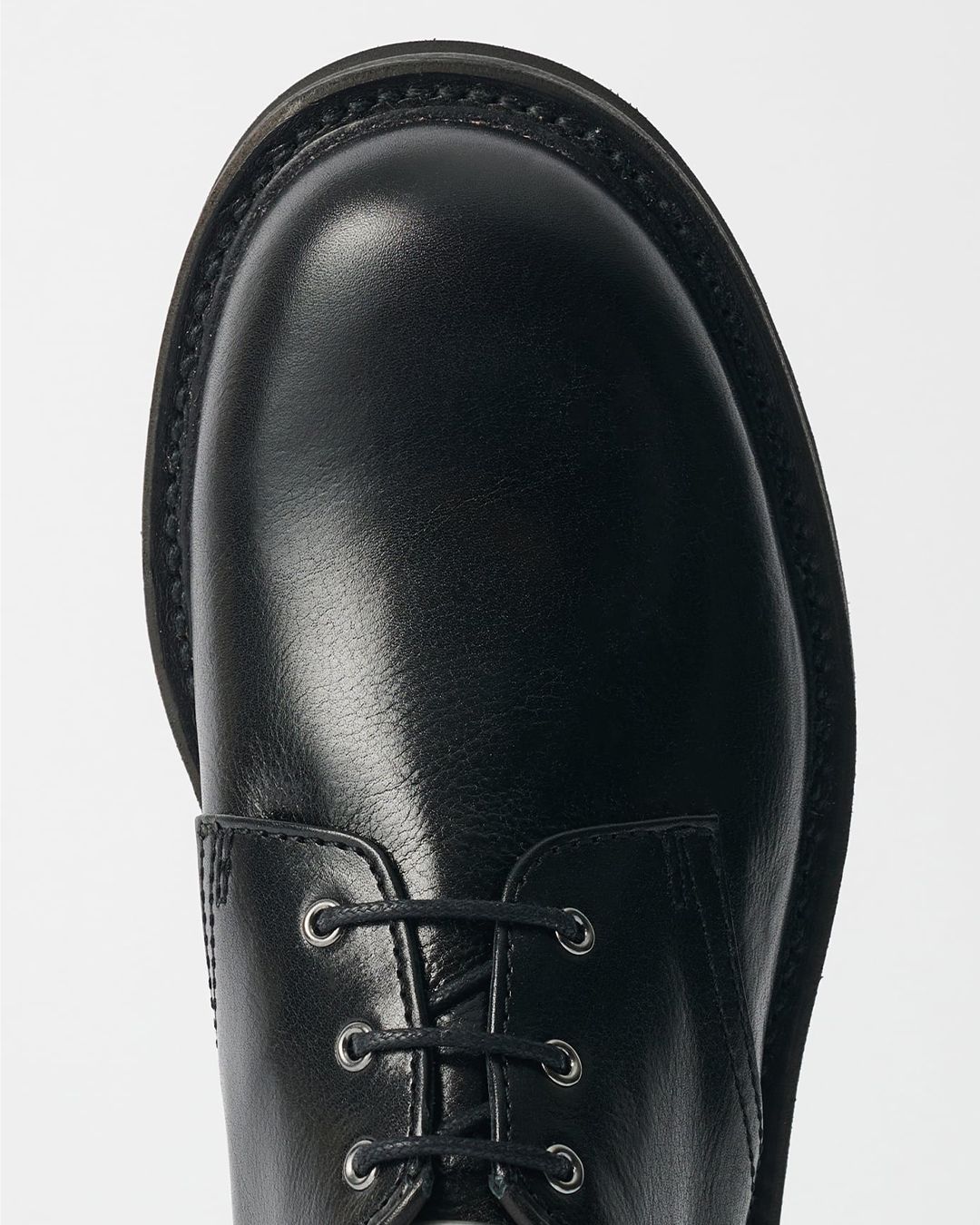 TRAMPLER SHOE  Black Supple Cow Hide