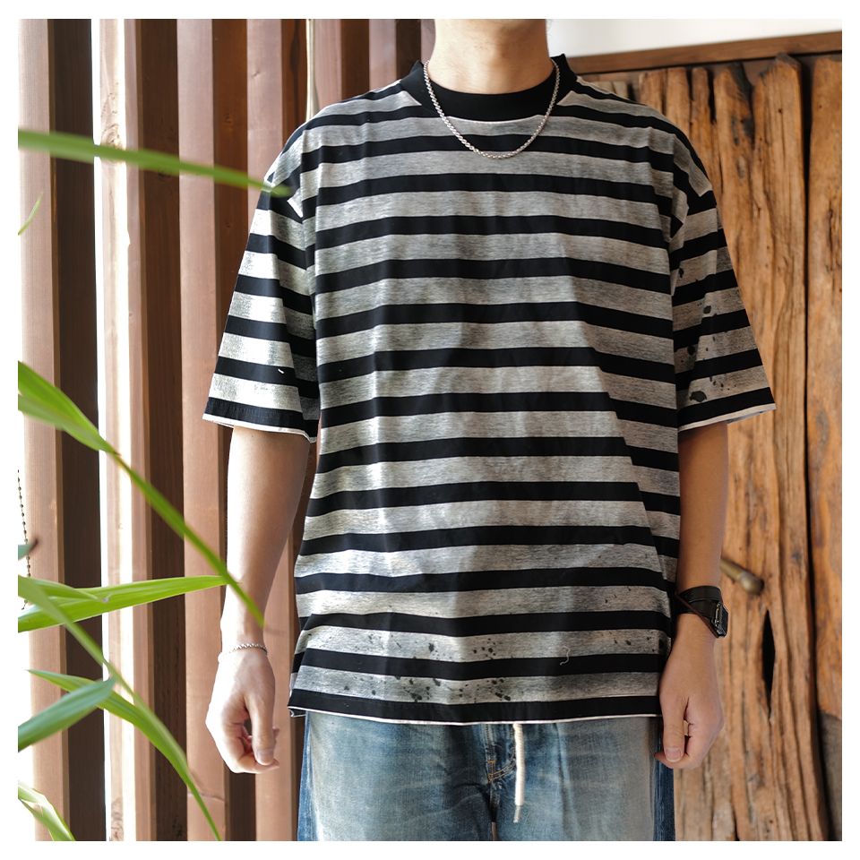 Seepage Border Crewneck T-SH