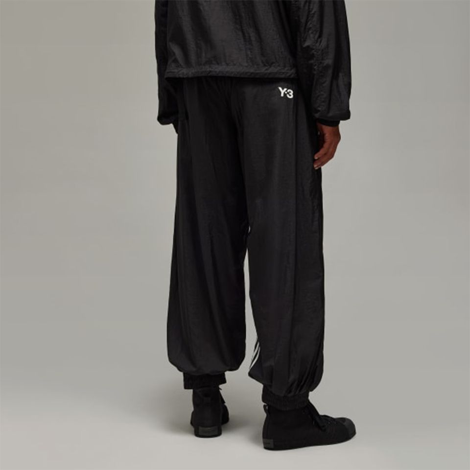 コラボ☆アディダス☆Y-3 3-Stripes Nylon Shell Pants選択2色 Y-3 - Y-3 3-STRIPES NYLON SHELL PANTS | River