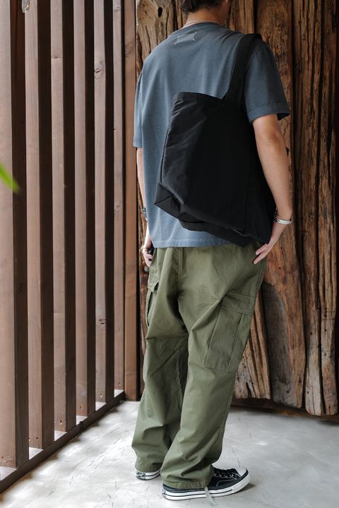 Maison Margiela オーバーサイズTシャツ にSEQUEL BDU PANTS を合せたStyling