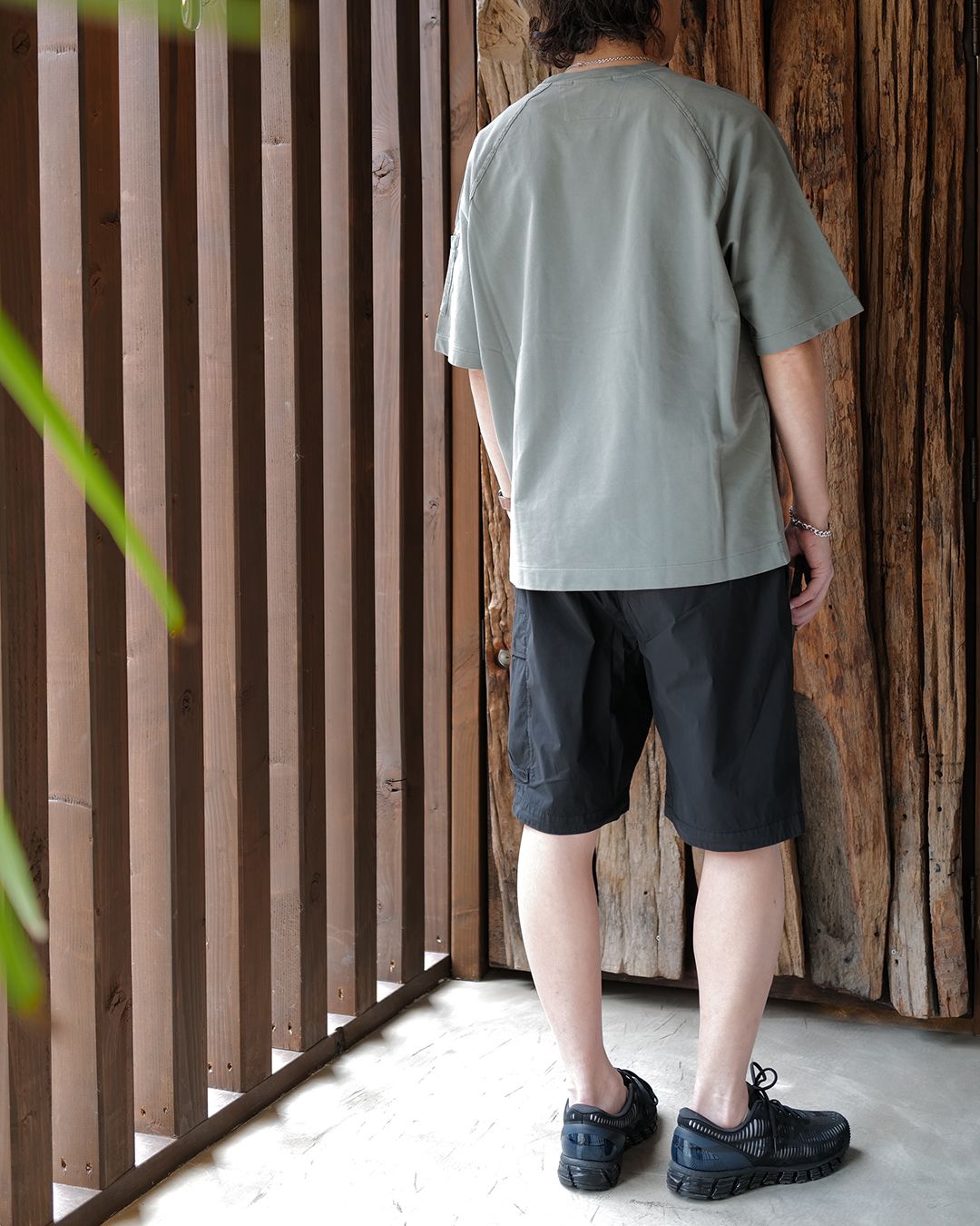 LIGHT FLEECE SHORT SLEEVE SWEATSHIRT  [GUNMETAL]