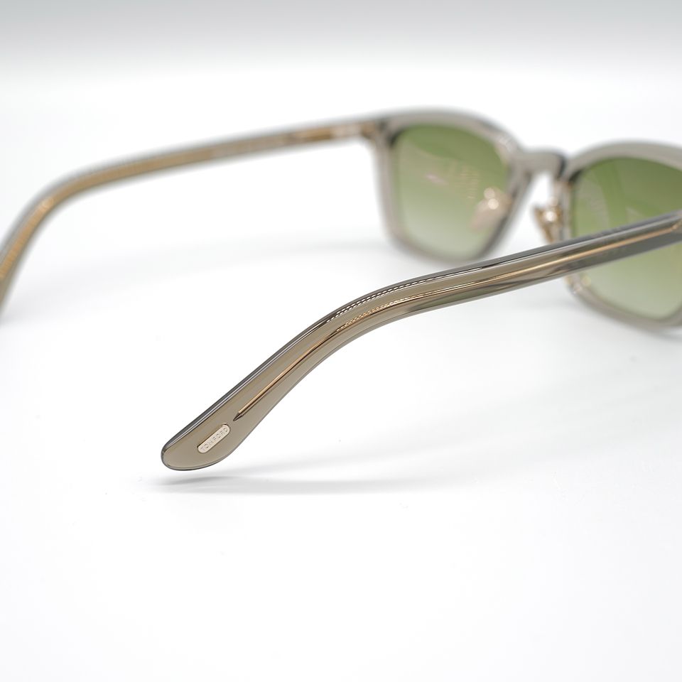 美品TOM FORD ネイビーグレーフレーム サングラス TOM FORD EYEWEAR - FT1051-K-5620E / サングラス / アジアン
