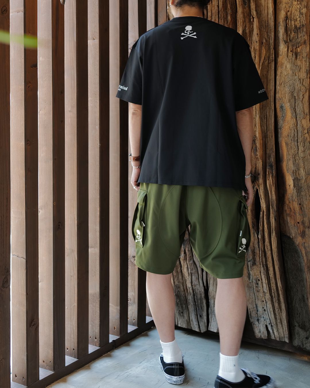 xMOONRAKERS 半袖Tシャツ [REGULAR FIT]