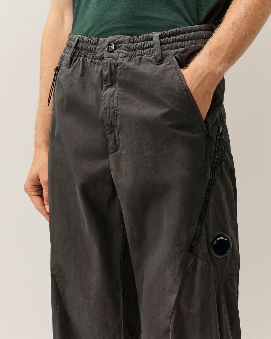 MICRO-REPS LOOSE SEAMLESS PANTS -RAVEN-