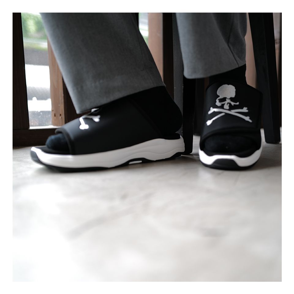 mastermind JAPAN - MASTERMIND x SUICOKE TAMOTT-RUNMM Black x White