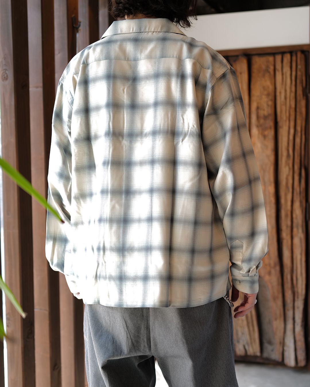 OMBRE CHECK LONG SLEEVE SHIRT [BEIGE]