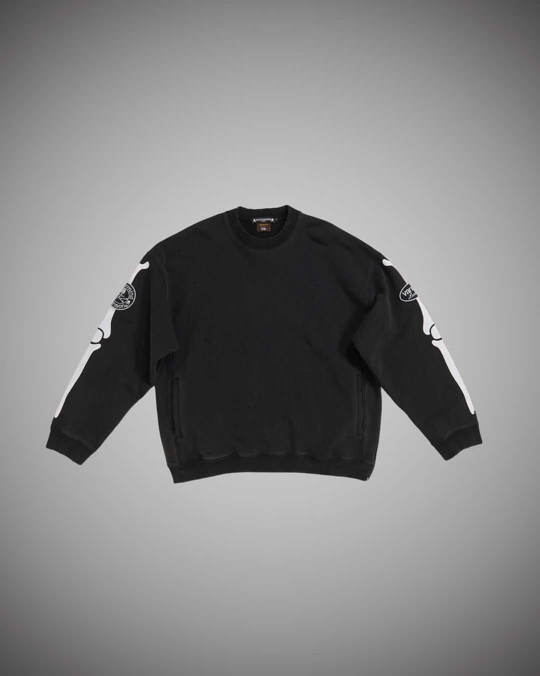 【MASTERMIND WORLD】 xVANSON CREWNECK SWEATSHRT DAMAGED  BOXY FIT