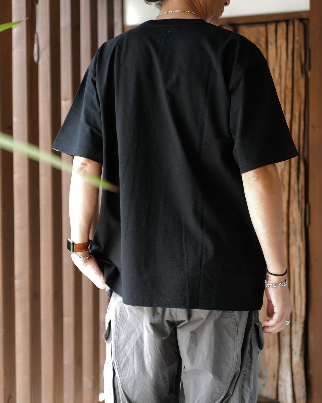T-SHIRT  [BLACK]