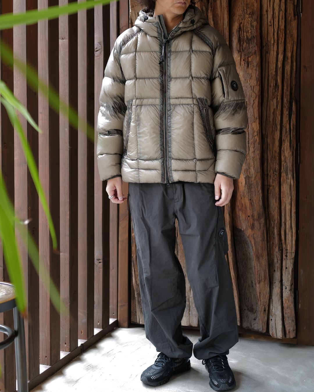 D.D. Shell Hooded Puffer Jacket [FALLEN ROCK]