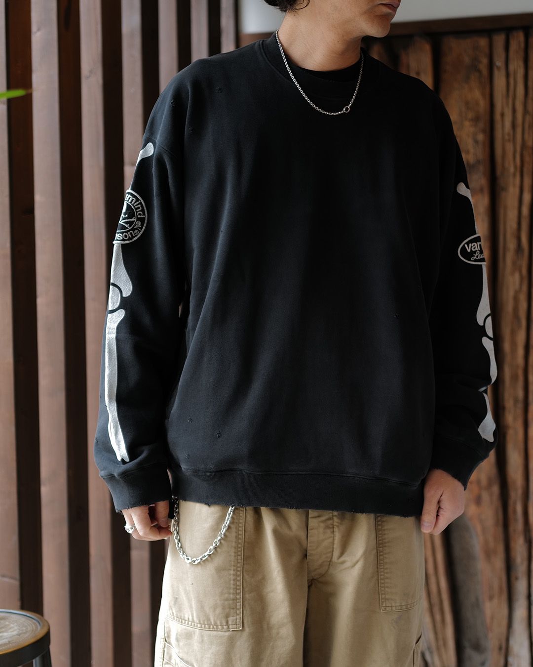 【MASTERMIND WORLD】 xVANSON CREWNECK SWEATSHRT DAMAGED  BOXY FIT