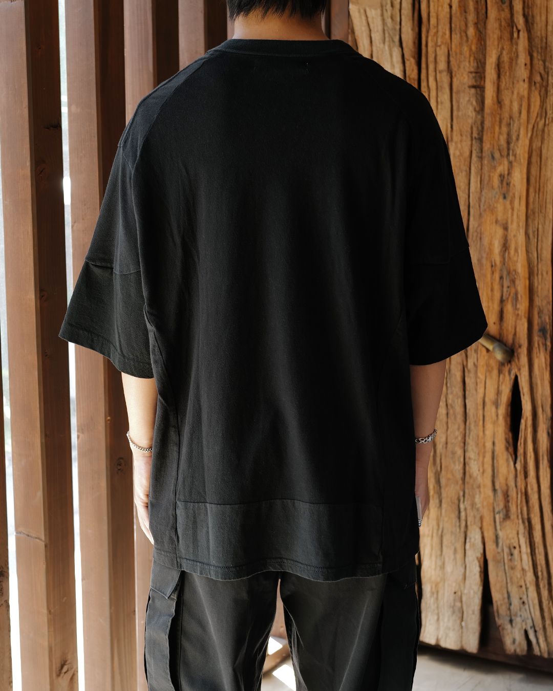 KATHARINE HAMNETT x changes  TEE  Black