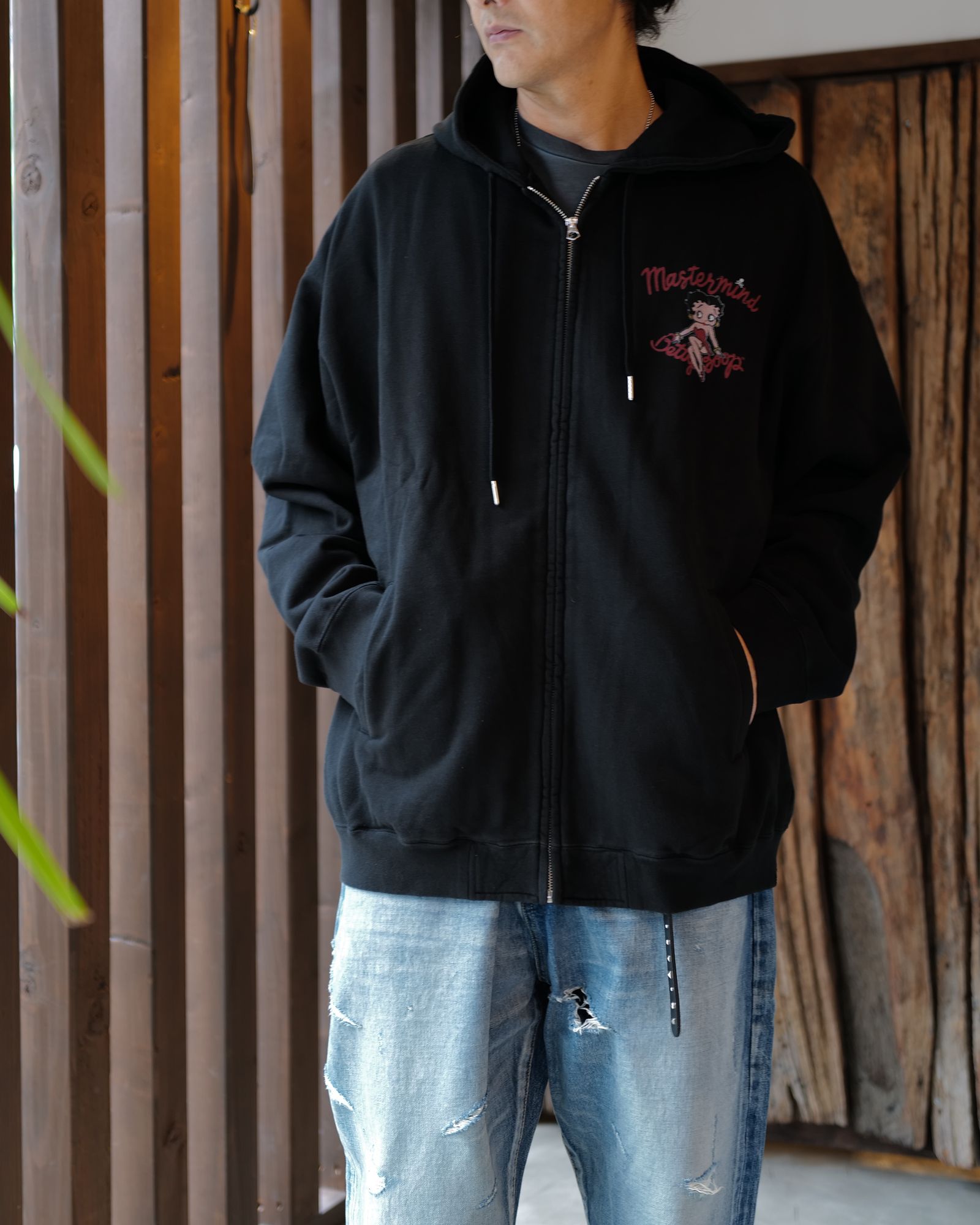 【MASTERMIND WORLD】 xBETTY BOOP ZIP-UP HOODIE MULTI COLOR <BOXY FIT>