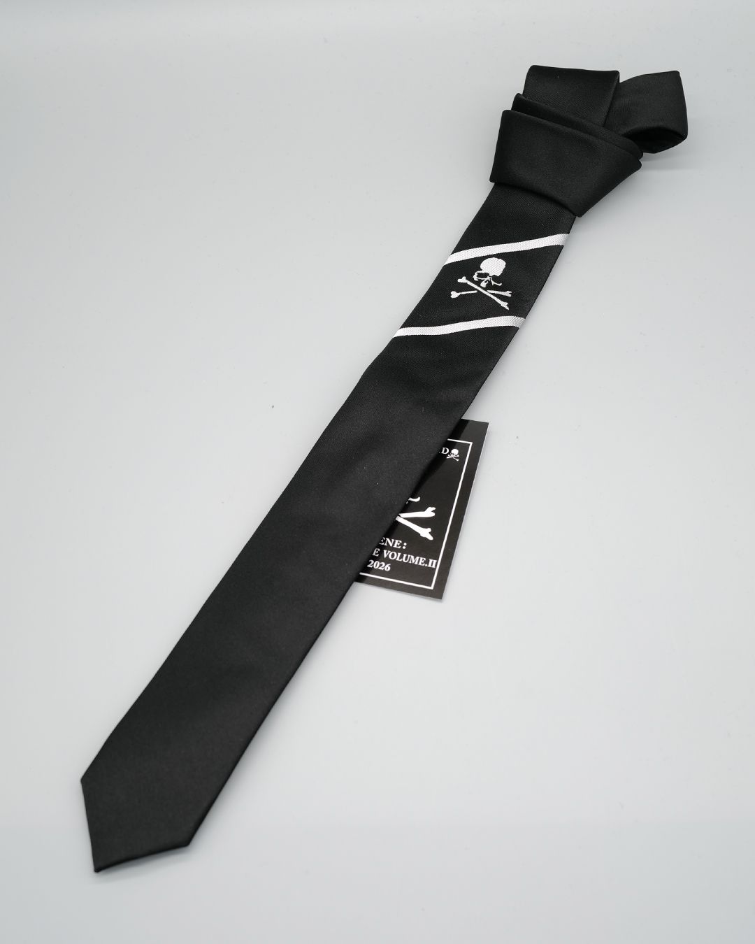 【MASTERMIND WORLD】 SKULL TIE BLACK