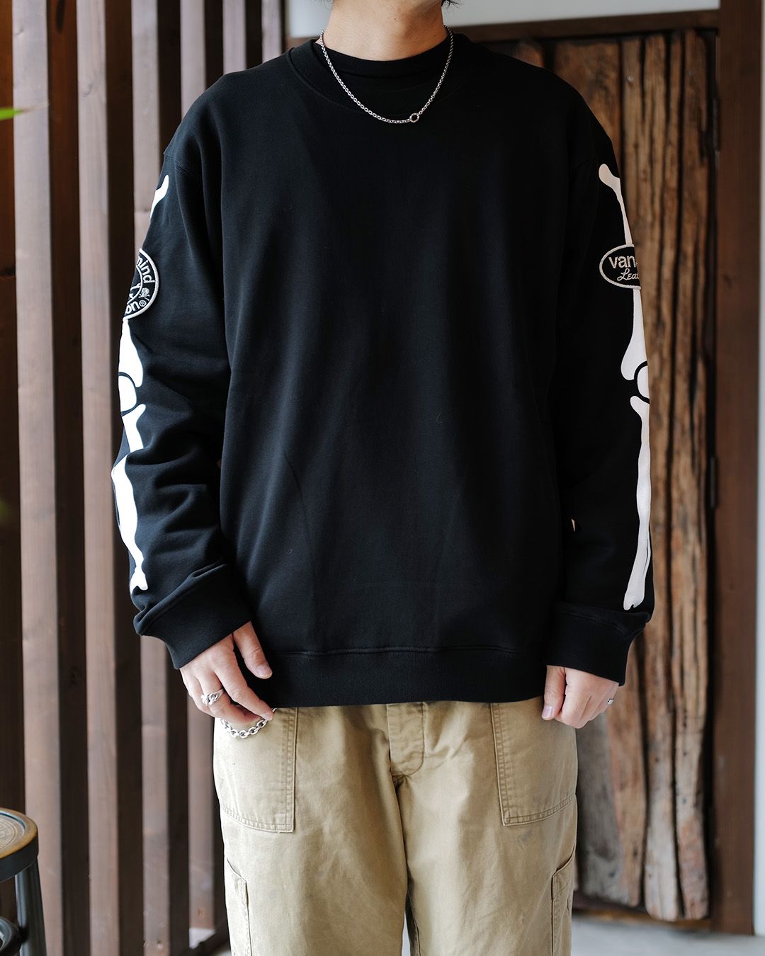 【MASTERMIND WORLD】 xVANSON CREWNECK SWEATSHRT REGULAR FIT