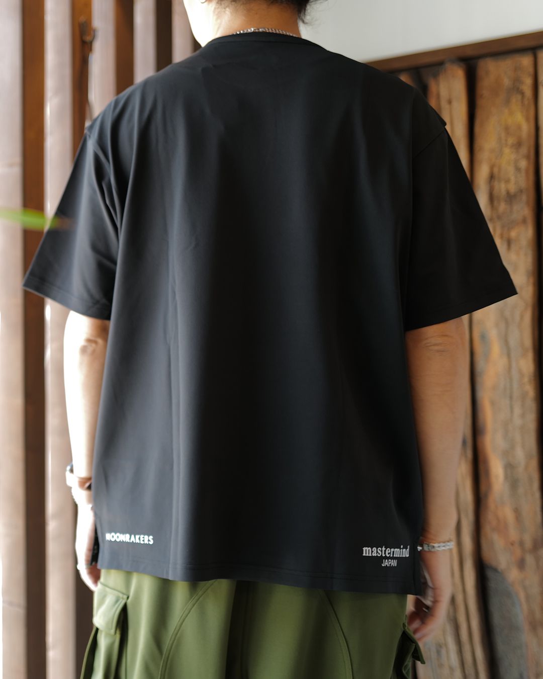 xMOONRAKERS 半袖Tシャツ [REGULAR FIT]