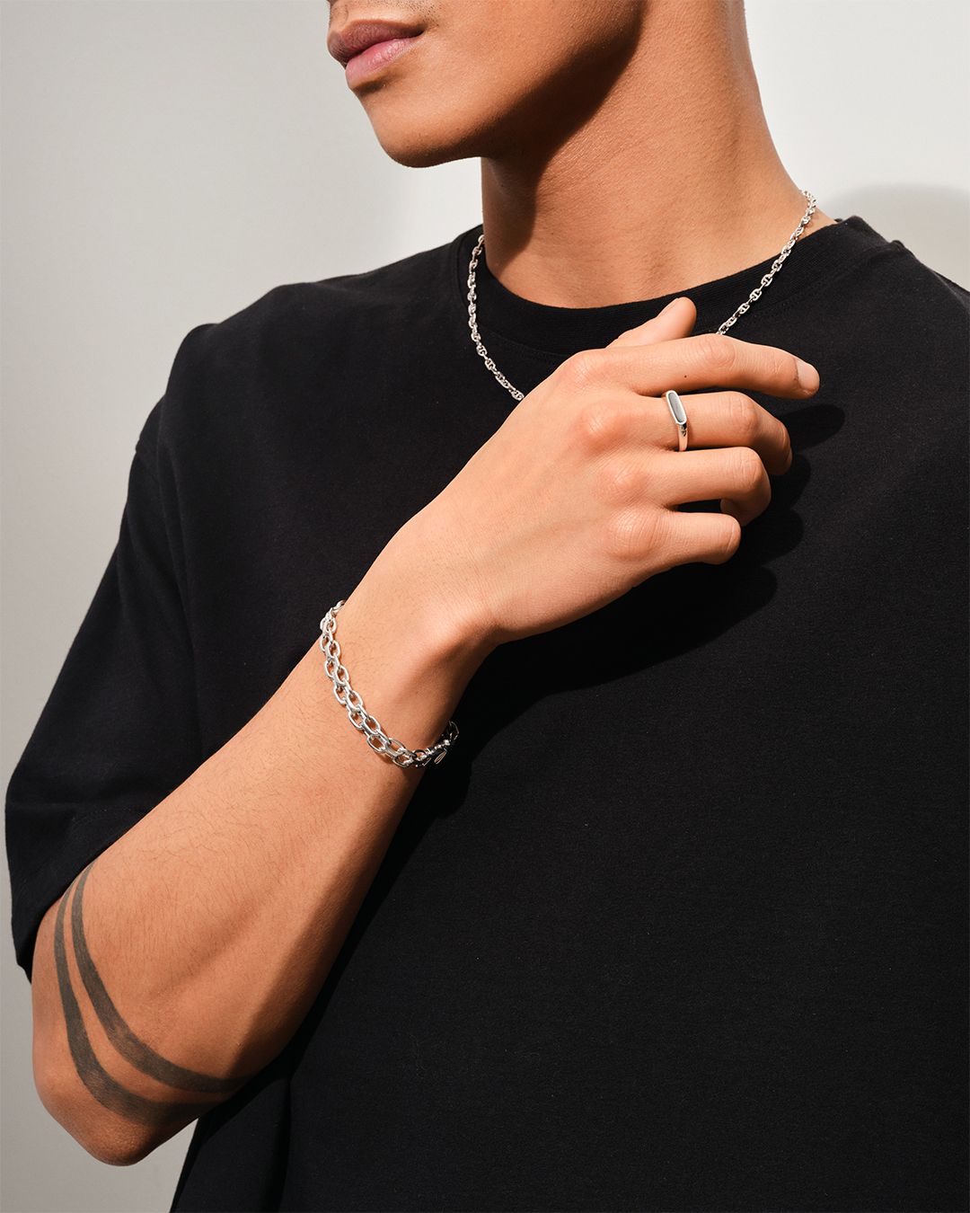 Mario Ring White MOP / マリオ リング ホワイト マザー オブ パール リング