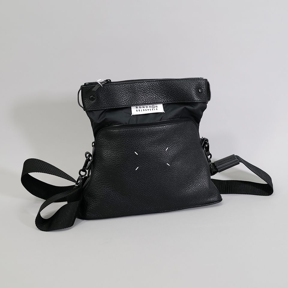 Maison Margiela - LEATHER BAG / Black | River