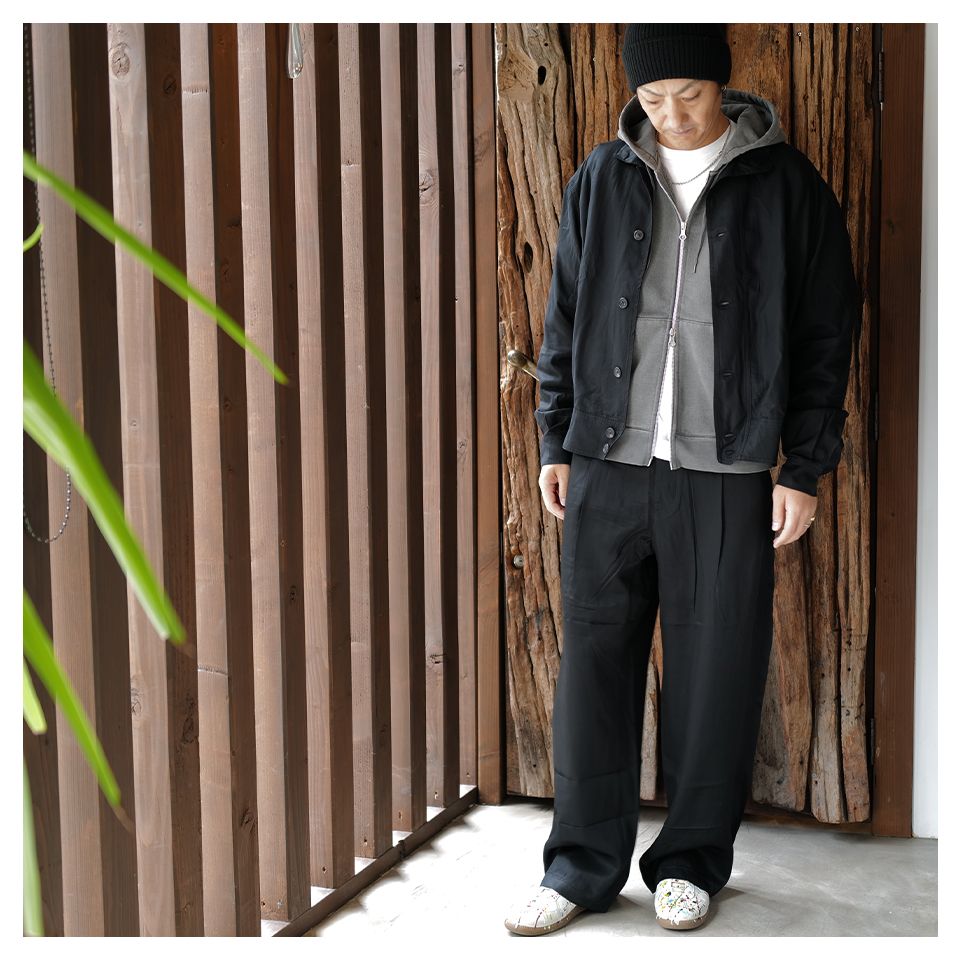 MOCK BOMBER   Draping Black Lyocell