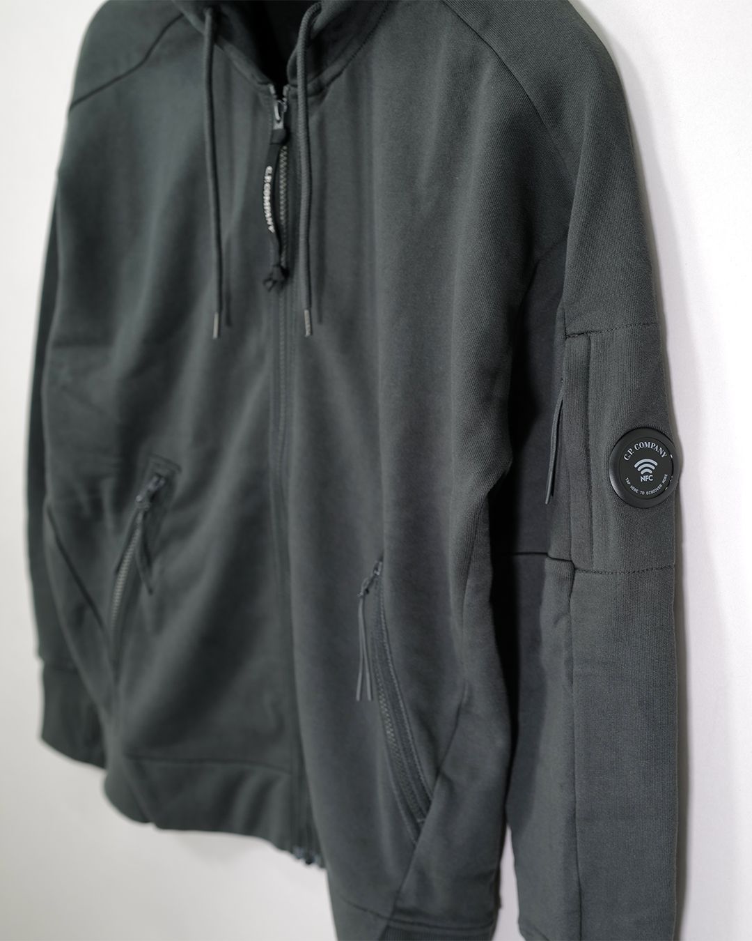 Diagonal Raised Fleece Goggle Zip Sweatshirt RAVEN