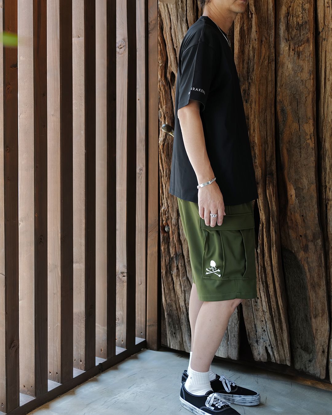 xMOONRAKERS 半袖Tシャツ [REGULAR FIT]