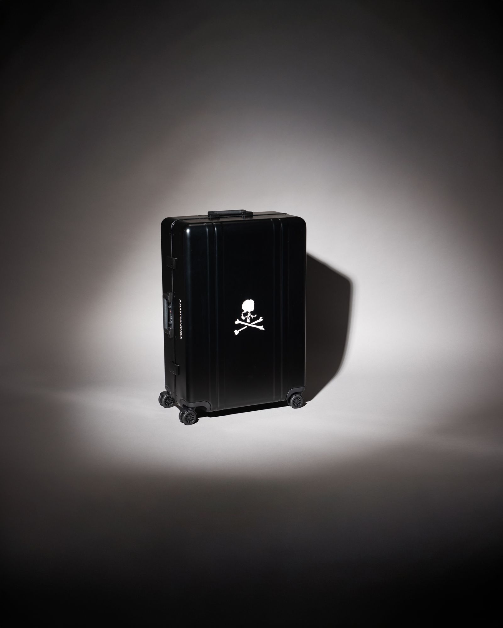 【MASTERMINDWORLD】  Check-In-L Travel Case 88L  【ZERO HALLIBURTON】(商品代金に送料1100円含む）