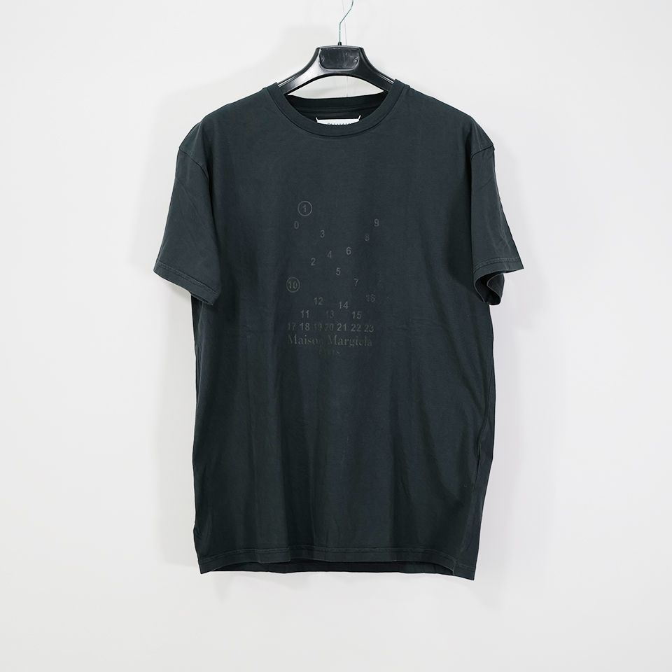 Maison Margiela - ナンバリング ロゴ Tシャツ | River