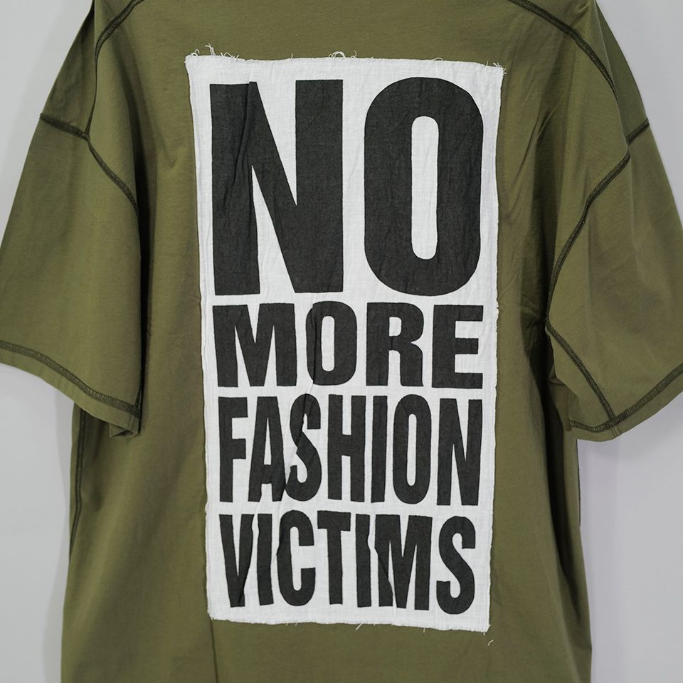 INSIDE OUT SLOGAN TEE  A.Green