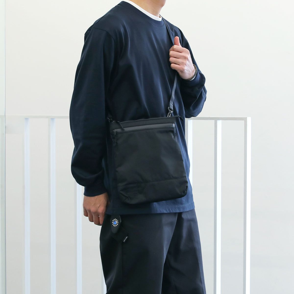 iPad SHOULDER 【BLACK BEAUTY】