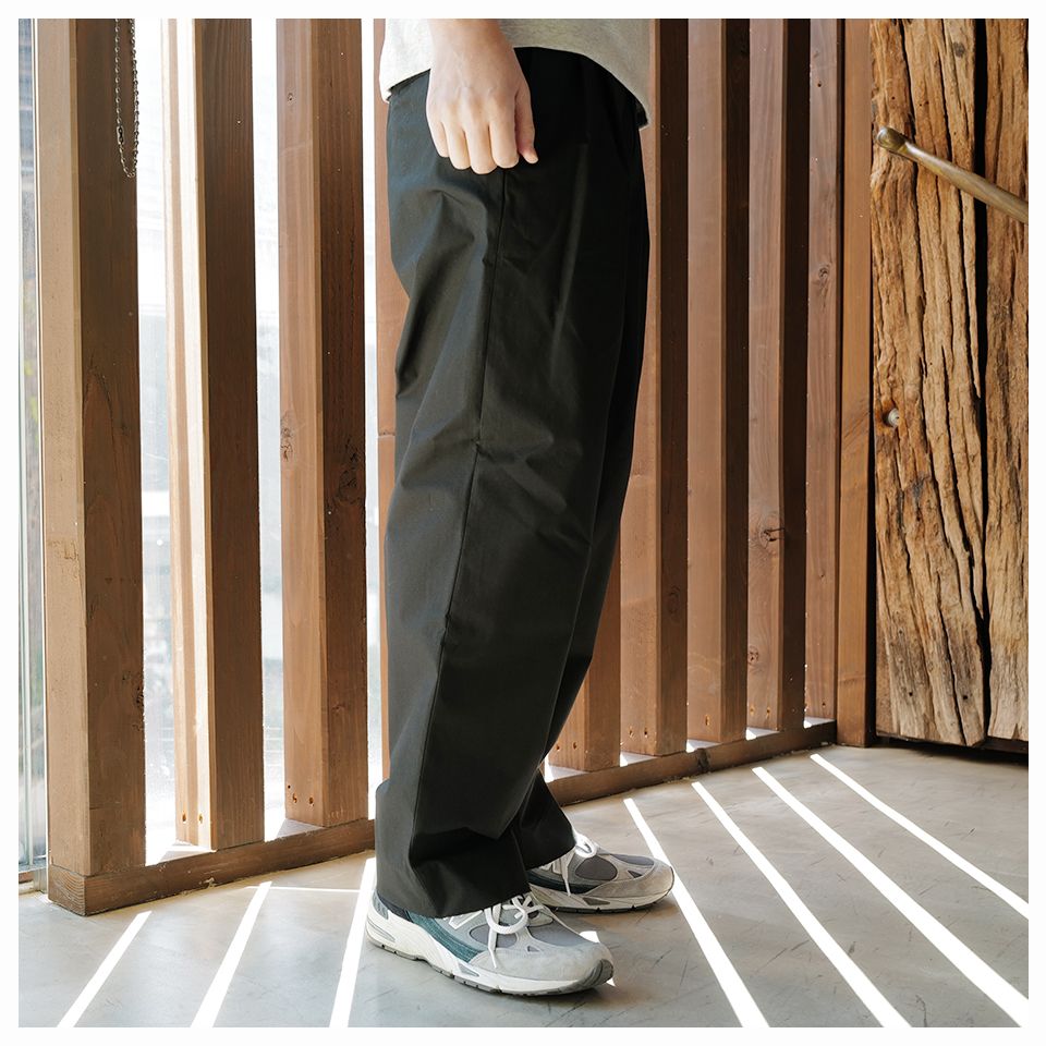 WELCOME-RAIN - Rubber Back Pants Black | River