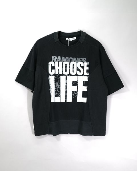 KATHARINE HAMNETT x changes  TEE  Black