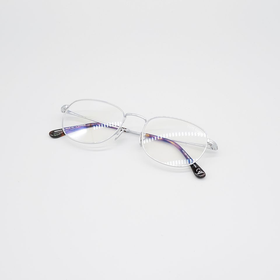 TOM FORD EYEWEAR - FT5734-B-52016 / メガネ フレーム / アジアンフィット /ユニセックス / シルバーチタンフレーム  | River