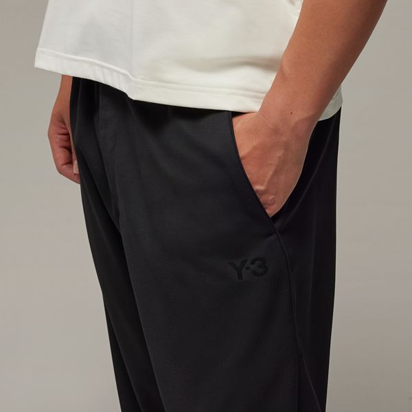 REF W CUF PT Black