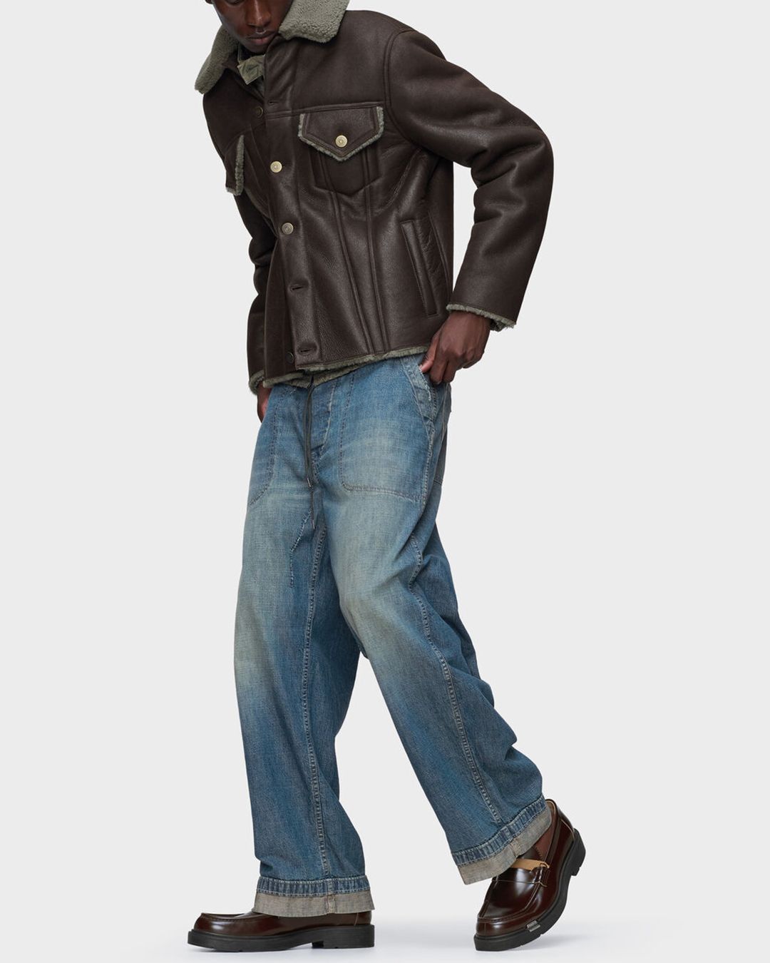 ワイドレッグ ジーンズ