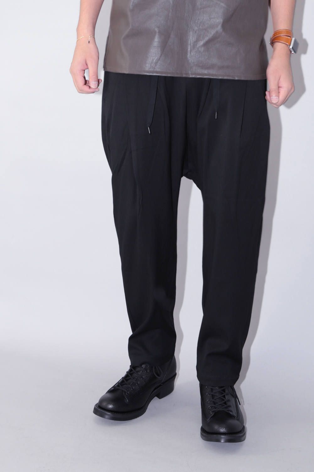 [未使用]イサムカタヤマバックラッシュレーヨンシルク ストレッチ サルエルパンツ ISAMU KATAYAMA BACKLACH 《レーヨンシルク ストレッチ サルエル