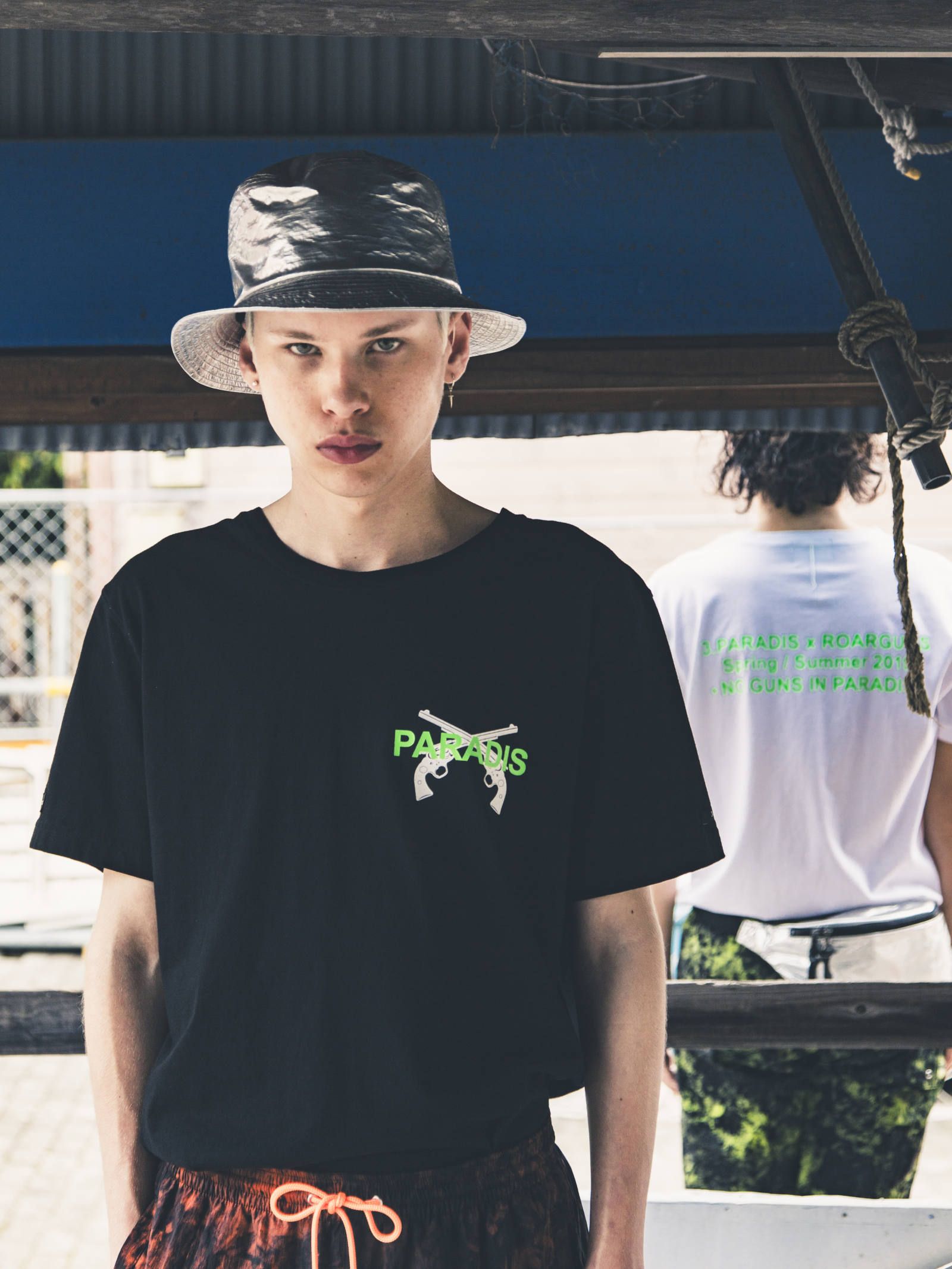 3. PARADIS × ROARGUNS S/S TEE | www.mdh.com.sa