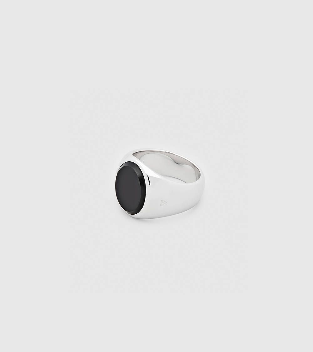 TOMWOOD - Oval Black Onyx | River