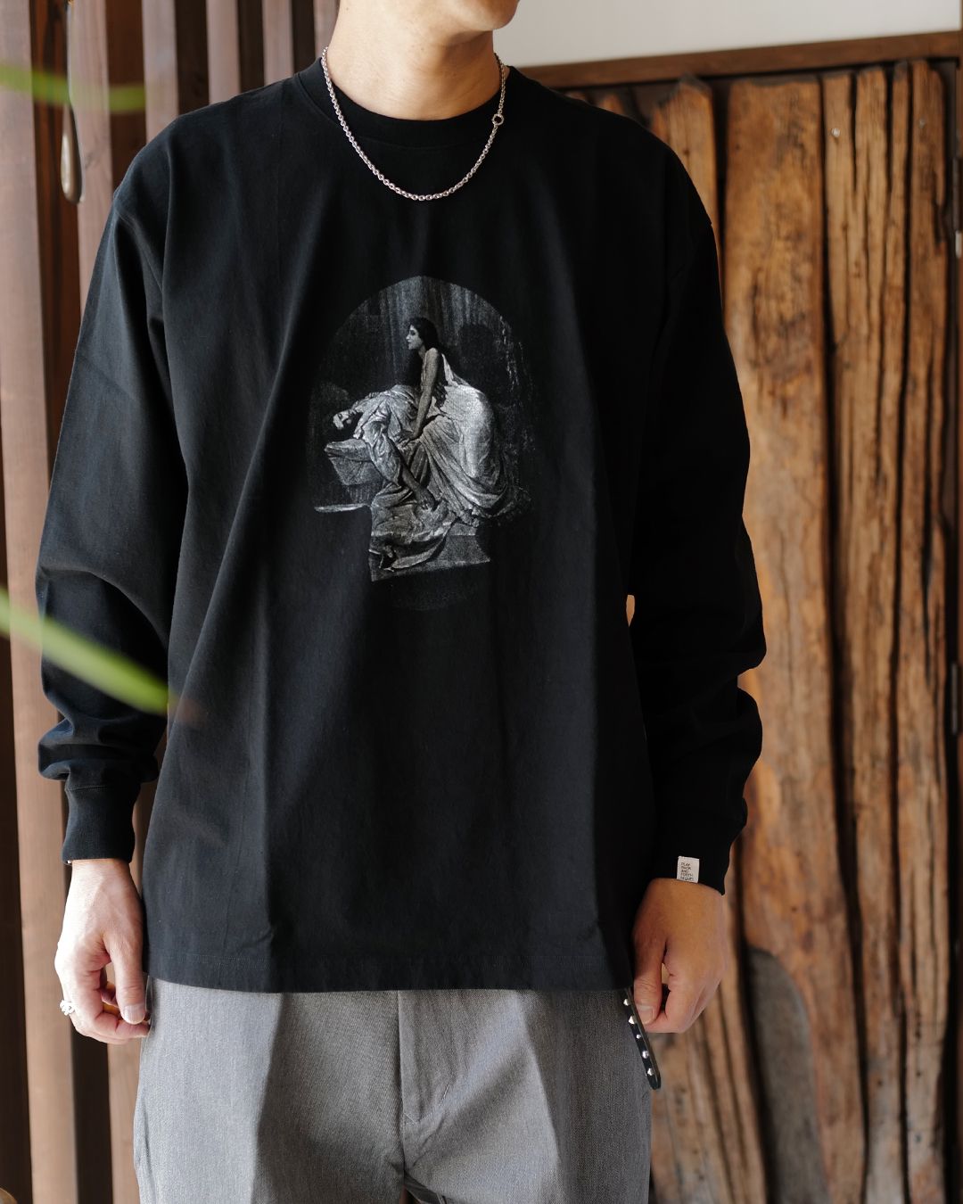 LONG SLEEVE T-SHIRT [BLACK]