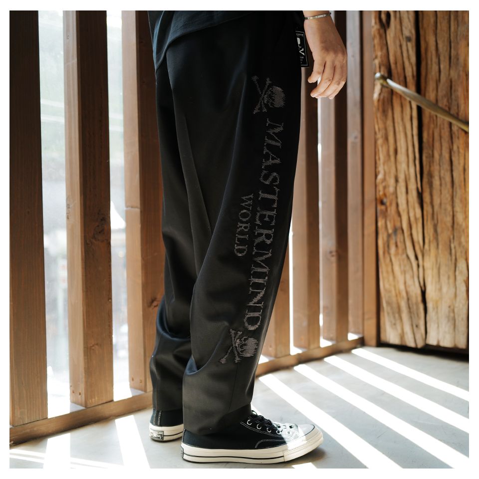 mastermind JAPAN - 【MASTERMIND WORLD】 EMBROIDERED 2 TUCK