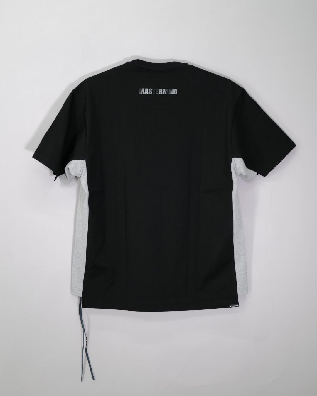 【mastermindJAPAN】 SIDE PANEL SS TEE BLACK x TOP GRAY