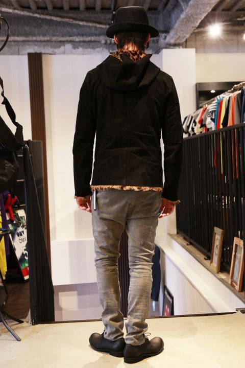 BACKLASHサルエルパンツでコーディネート①
