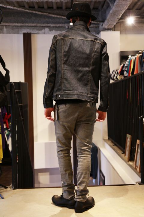 BACKLASHサルエルパンツでコーディネート②